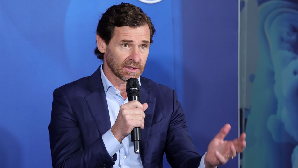 FC Porto: André Villas-Boas de visita a Angola