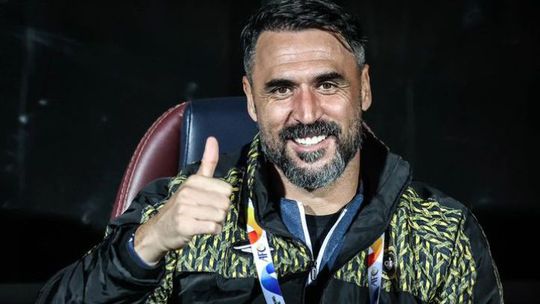 Hugo Almeida estreia-se com vitória no Sepahan