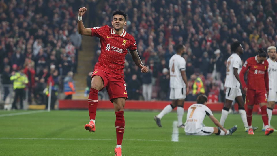 Liga dos Campeões: Luis Díaz e Liverpool destroem Leverkusen em Anfield