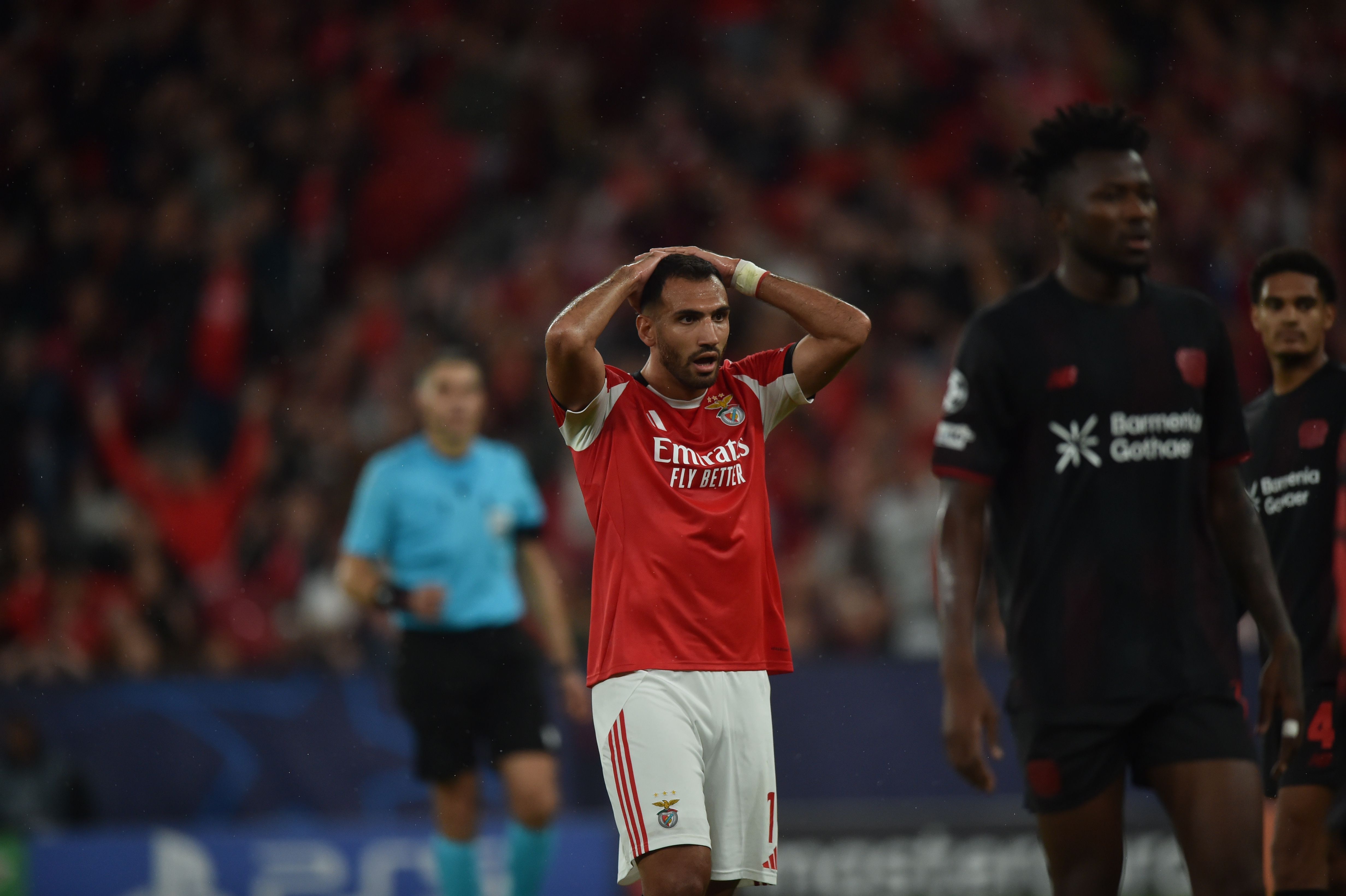 O desalento de Pavlidis após mais uma oportunidade falhada - Foto: Miguel Nunes