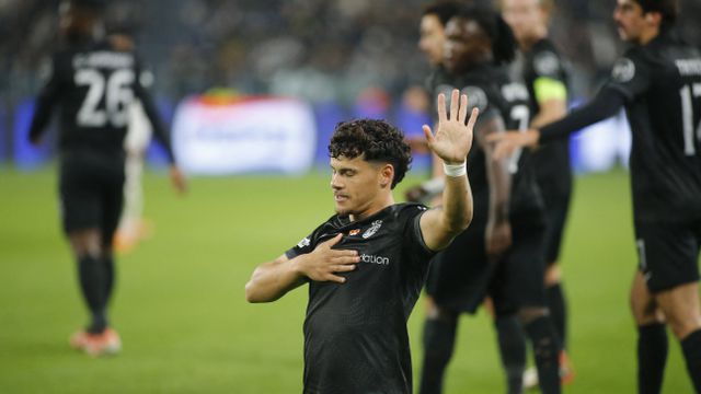 Festejo de Maxi Araújo frente à Juventus