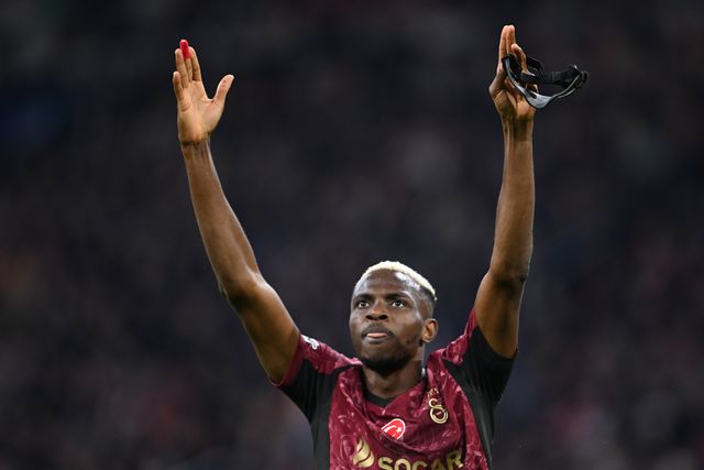 «O Nápoles tratou-me como um cão, poderia ter jogado na Juventus»