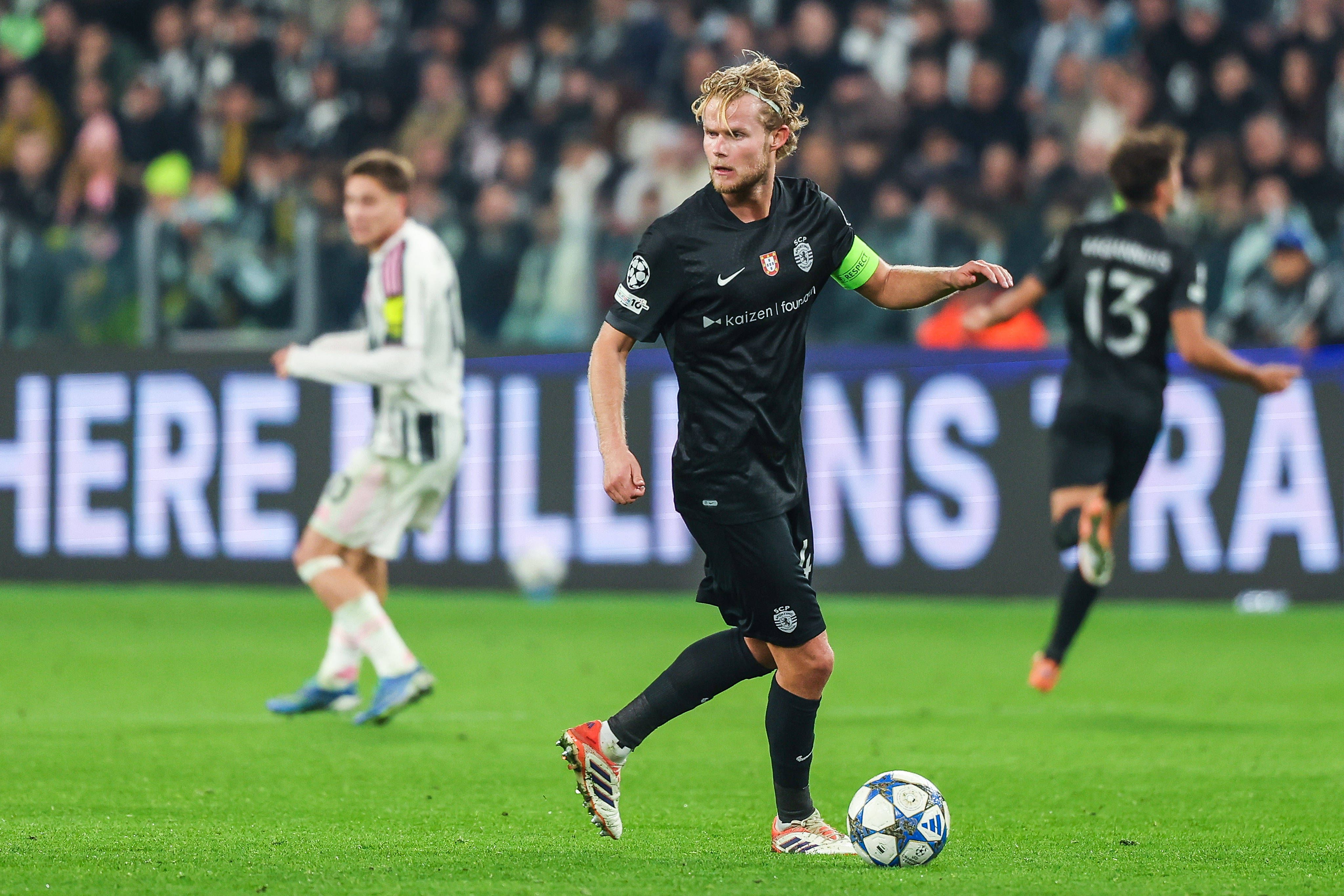 Morten Hjulmand, capitão do Sporting em Turim, em jogo da Champions com a Juventus