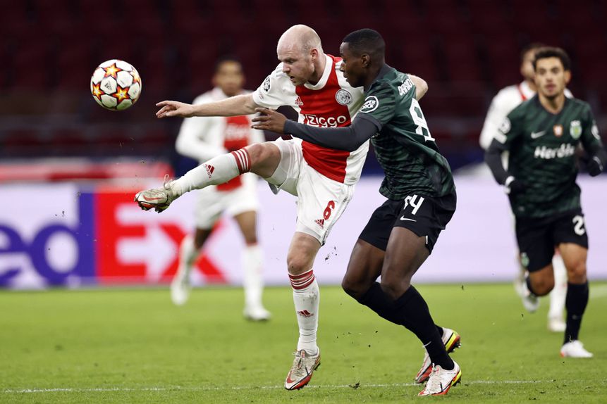 Dário Essugo, Sporting. O Ajax apadrinhou a estreia aos 
16 anos, 8 meses e 23 dias, em 2021