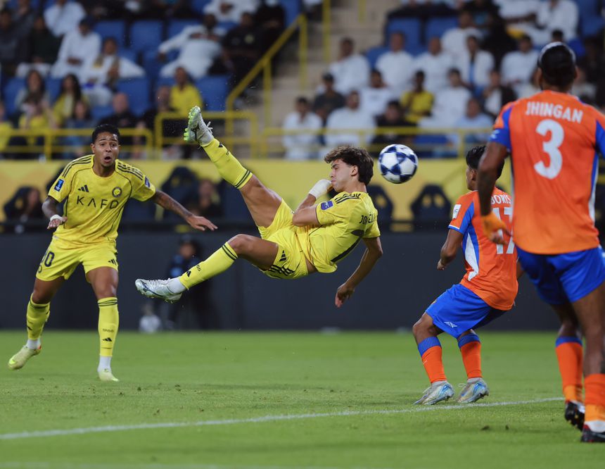 João Félix em remate acrobático a fazer o 4-0 para o Al Nassr na receção ao Goa - Foto: Al Nassr