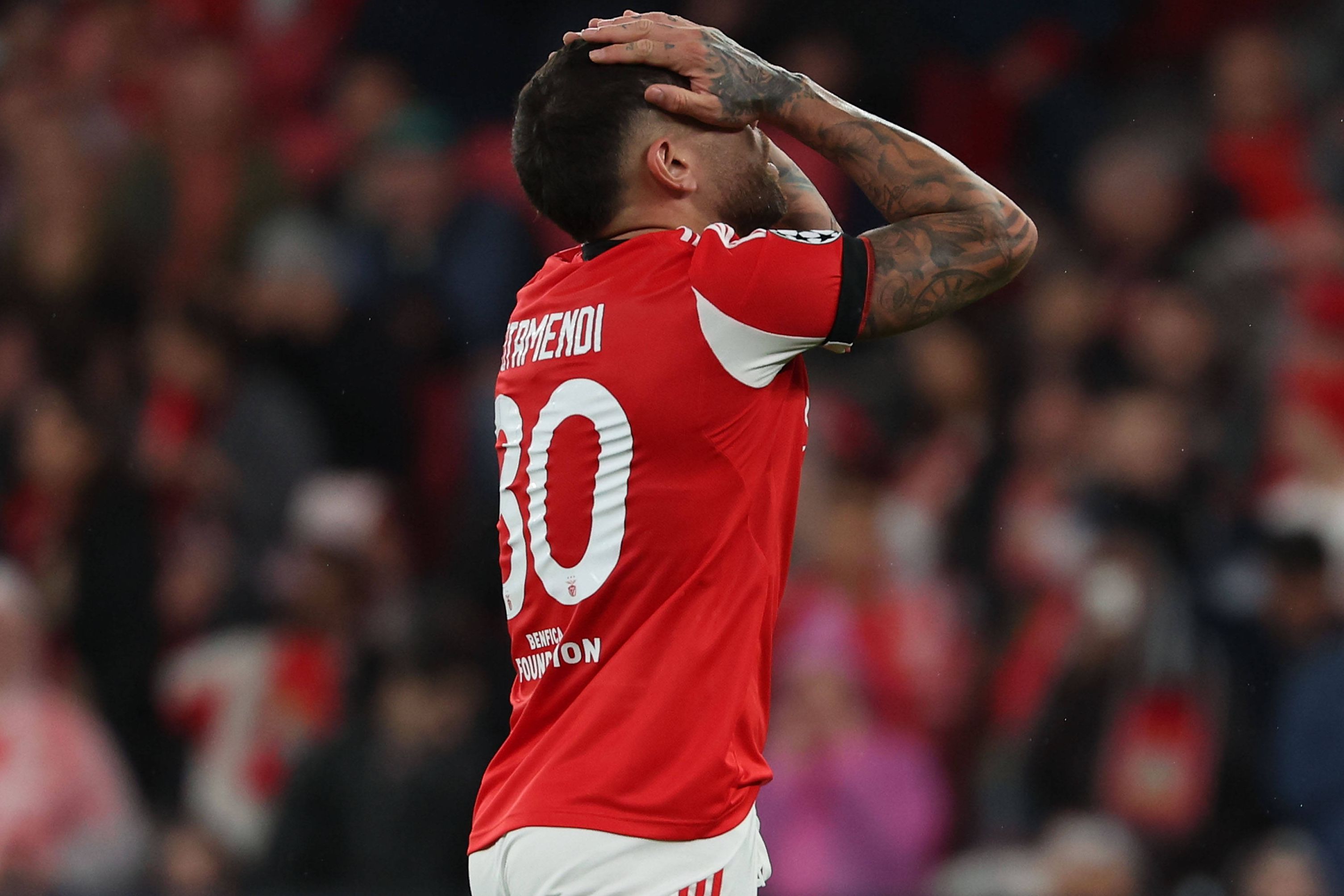 A desilusão de Otamendi - Foto: Miguel Nunes