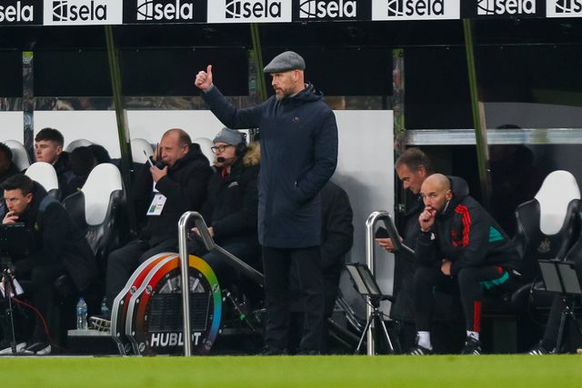 Jornalistas ficaram à porta, mas Ten Hag garante que «não há problemas» no balneário