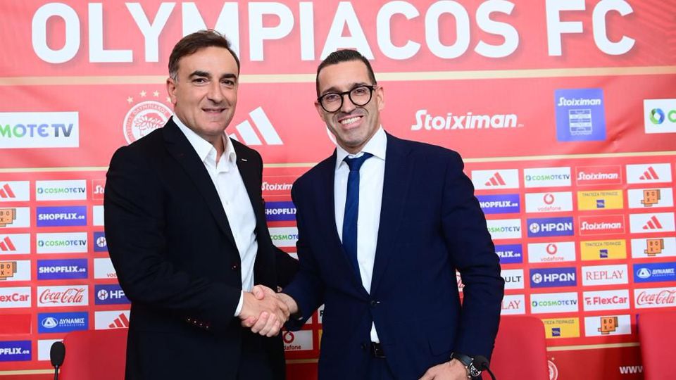 Olympiakos: Carvalhal felicita Pedro Alves pelas contratações