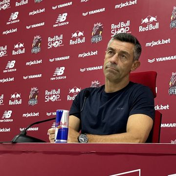 «Pedro Caixinha? Estamos a tratar da extensão de contrato para 2025»