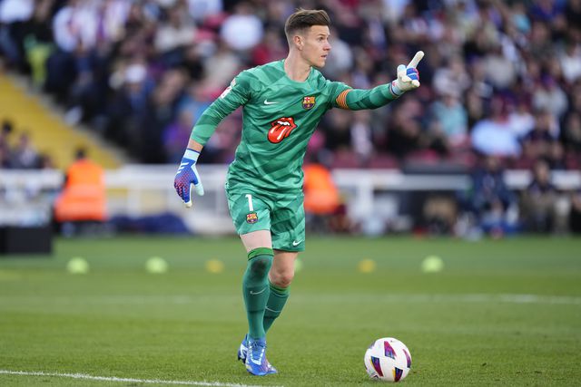 Ter Stegen será operado à lombar