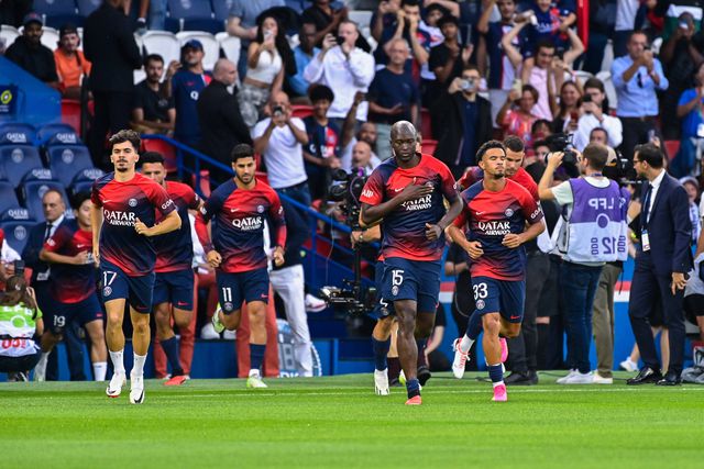 Vitinha e Danilo Pereira na equipa da semana da Ligue 1