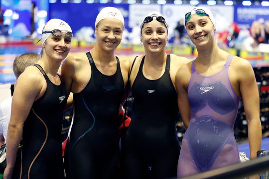 Estafeta feminina também bate recorde nacional