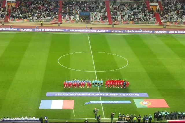 Grande ambiente em Leiria e hino a plenos pulmões