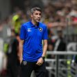 Botafogo: Bruno Lage foi pressionado a usar Diego Costa e Tiquinho Soares juntos