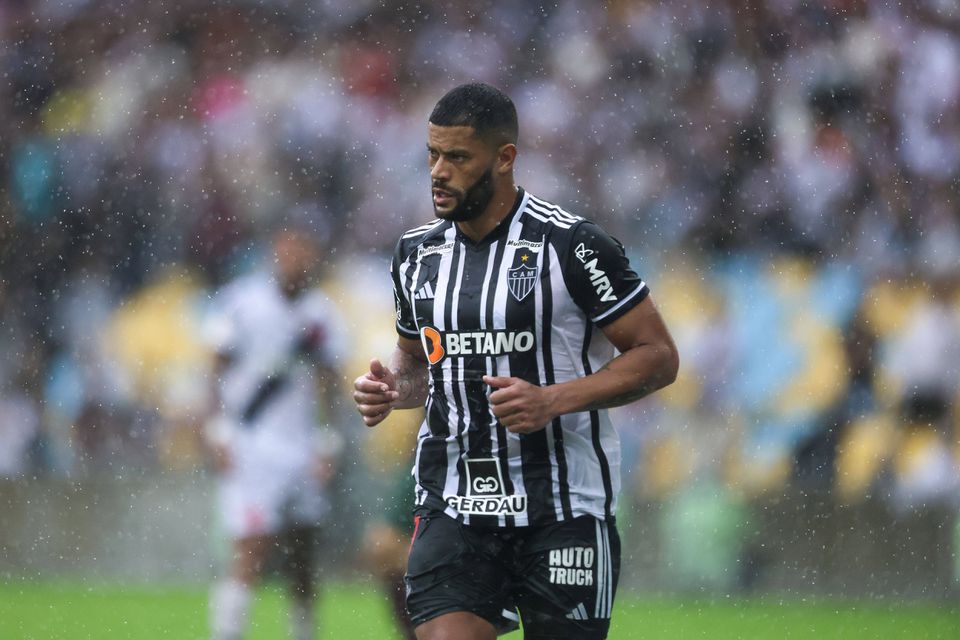 Hulk não garante continuidade no Atlético Mineiro: «Está nas mãos de Deus»
