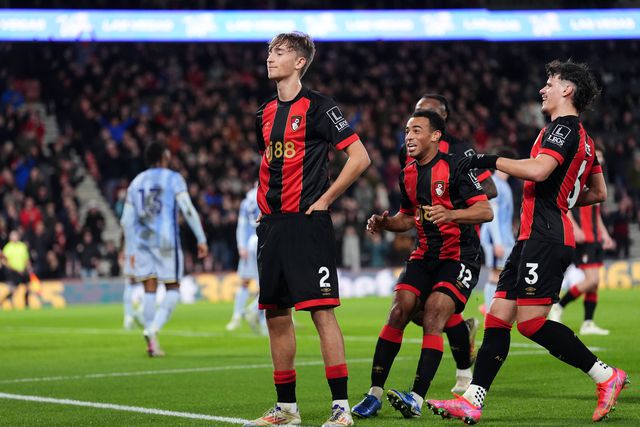 Bournemouth vence e ultrapassa o Tottenham na Premier League
