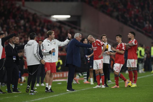José Mourinho, treinador do Benfica - Foto Sérgio Miguel Santos