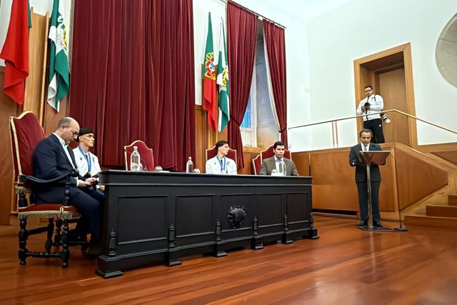 Zeega (à esquerda, na imagem) renovou com os conquistadores. Santiago Verdi (à direita) recusou. Ambos foram campeões europeus e mundiais de sub-17 por Portugal, em 2025 - Foto: DR