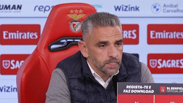 «Como é que Ioannidis passou a noite? Não sei, não dormi com ele!»