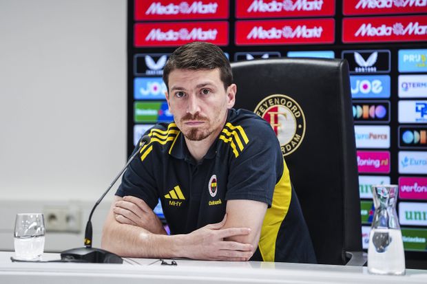 Mert Hakan Yandas entre os detidos