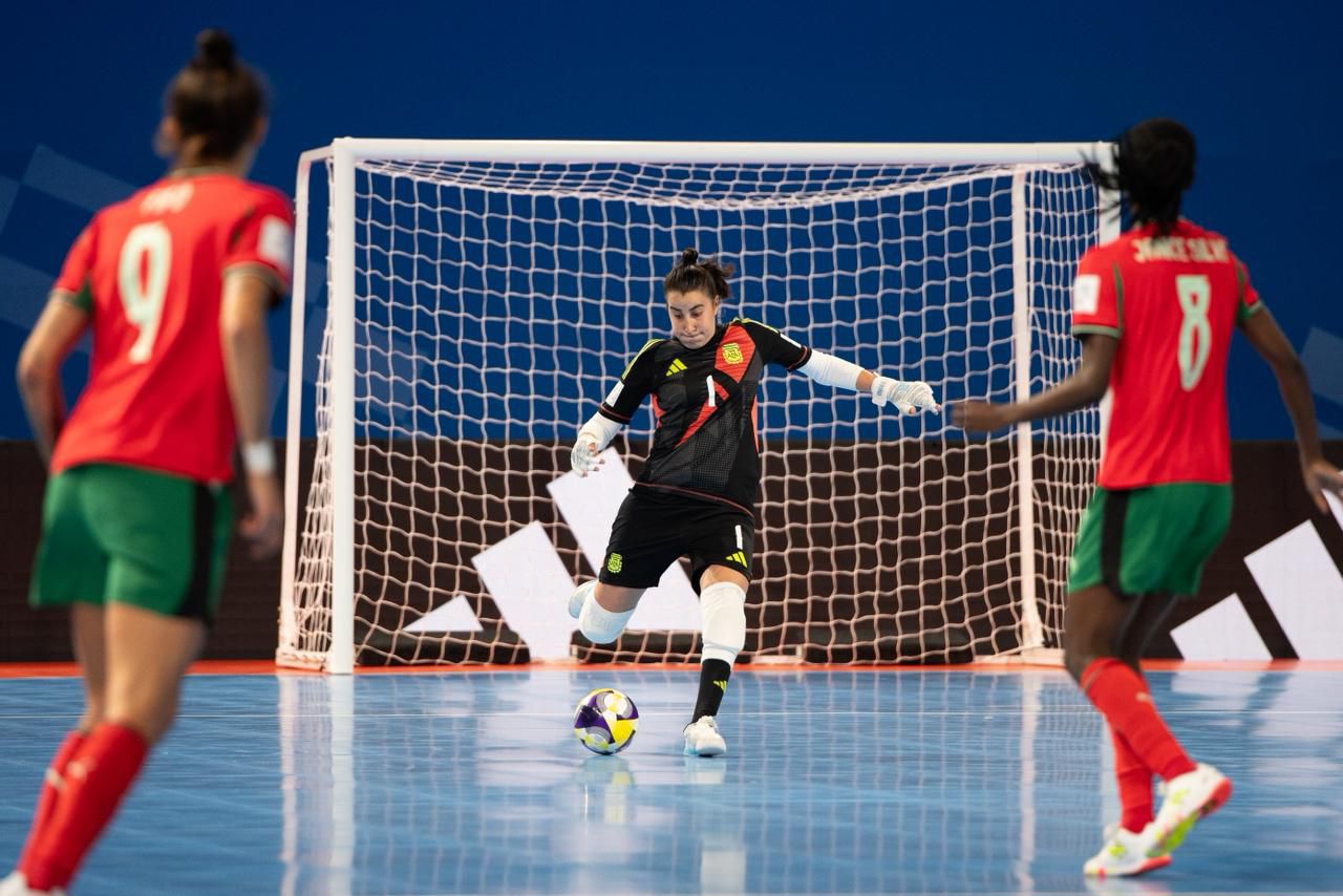 Portugal e Argentina em duelo da meia-final do Mundial de futsal feminino - Foto: AFA