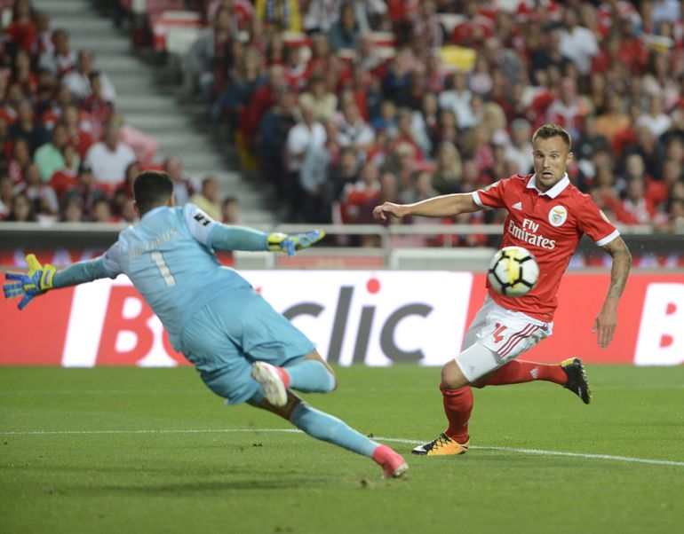 Seferovic (Benfica) - 4 golos em dérbis entre Benfica e Sporting, na Liga - Foto: A BOLA/Alexandre Pona