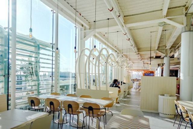 Incêndio no Centro Comercial Vasco da Gama obriga a retirada de 500 pessoas