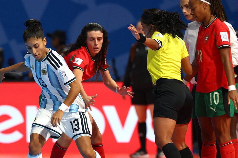Portugal e Argentina em duelo da meia-final do Mundial de futsal feminino - Foto: FIFA