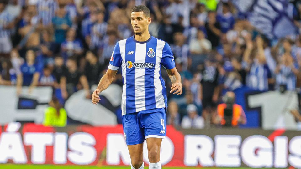 Mercado FC Porto: Olympiakos perto de fechar empréstimo de David Carmo