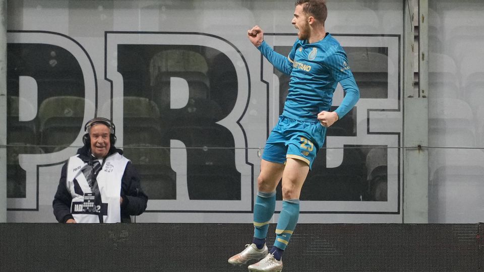 FC Porto: Toni Martínez e Nico González contra a maré