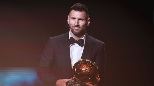 PSG investigado por ‘comprar’ Bola de Ouro a Lionel Messi