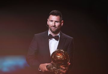 PSG investigado por ‘comprar’ Bola de Ouro a Lionel Messi