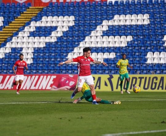 Santa Clara sofre a primeira derrota no campeonato