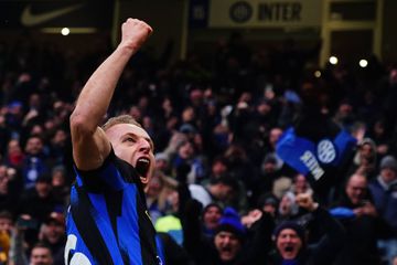 Inter vence na compensação em jogo de loucos