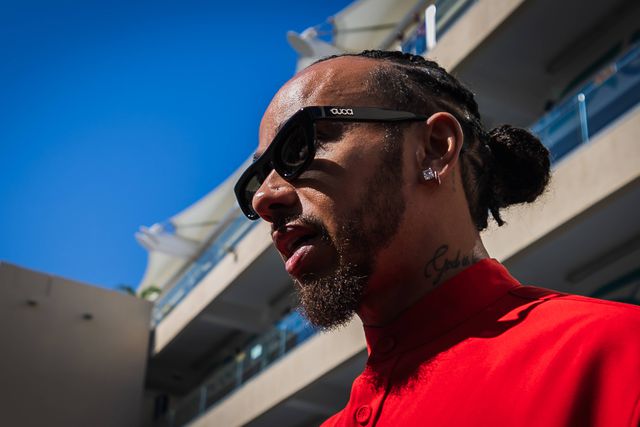 Já há datas da estreia de Hamilton com o Ferrari