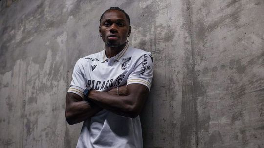 «Dieu Michel tem oportunidade de ouro» no Vitória de Guimarães