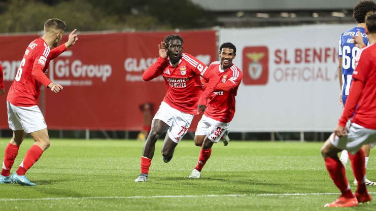 VÍDEO: jogada espetacular do Benfica B finalizada de… bicicleta