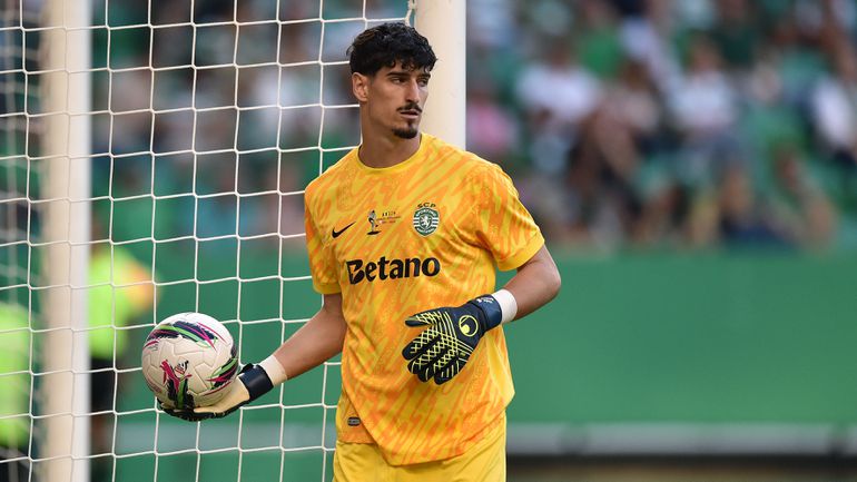 Sporting vai mexer na baliza e há um clube que quer Kovacevic