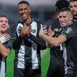 Podence estreia-se a marcar pelo Al Shabab no primeiro jogo sem Vítor Pereira