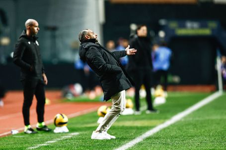 Rui Borges, treinador do Sporting, 'desespera' no jogo com o V. Guimarães