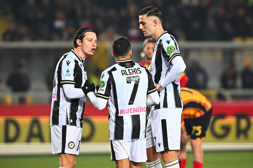 Thauvin e Alexs Sánchez não demoveram Lorenzo Lucca (IMAGO)