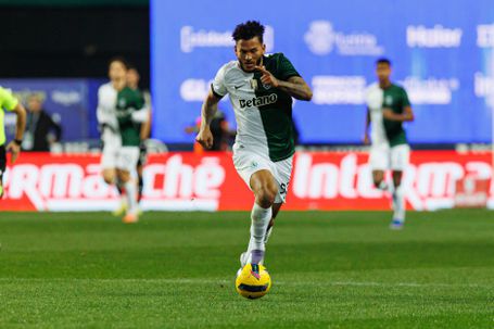 Luis Suárez correu muito mas não para a final da Taça da Liga - Foto: IMAGO