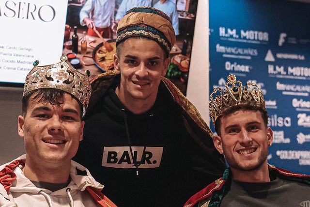 Antonio Espigares, Sergio Bermejo e Santi García, os espanhóis do plantel foram reis.. à mesa - Foto: Gil Vicente FC
