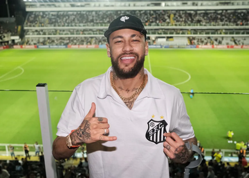 Neymar aceita convite do Santos para assistir ao jogo com o Corinthians