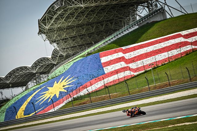 Miguel Oliveira termina primeiro dia de testes em 15.º lugar