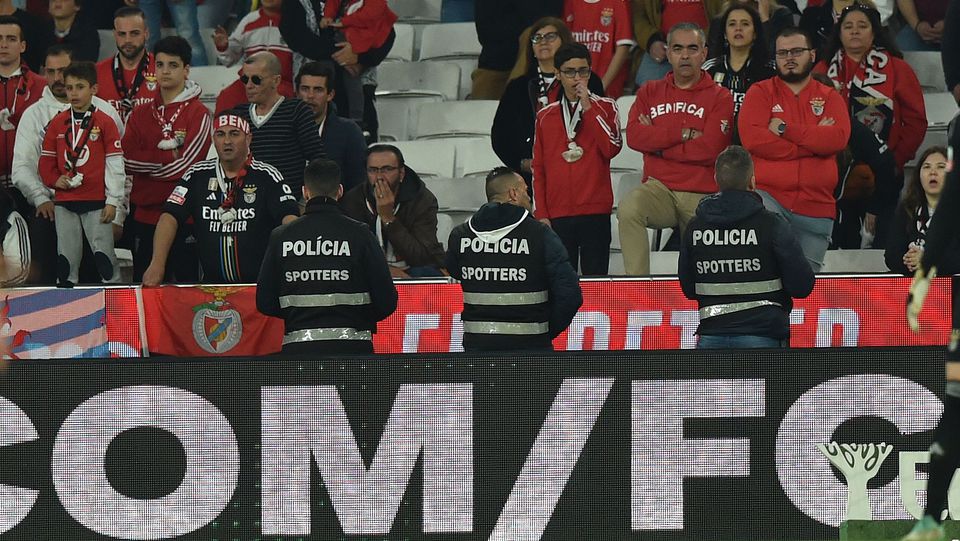 Novo protesto dos polícias pode afetar jogo do Benfica na Liga Europa