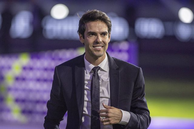 Kaká elege equipa de sonho, com Ronaldo e sem Messi