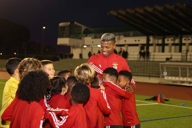 «É um prazer ver o futuro do Benfica a crescer»