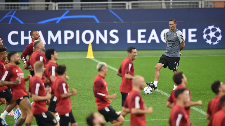 Benfica quase na máxima força e com dois "bês" no treino