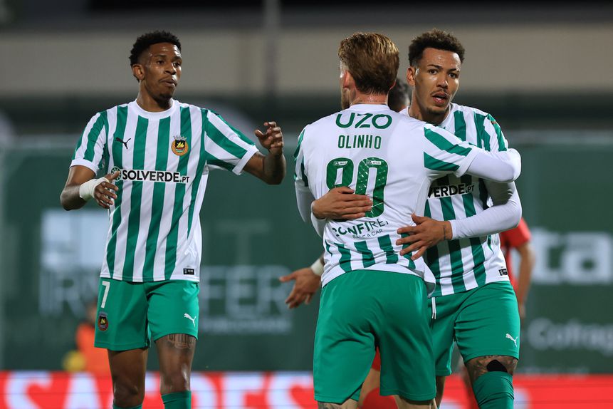 Clayton a celebrar o primeiro golo do Rio Ave